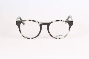 Lunettes, verres de contact : quel type de lentille est fait pour moi?