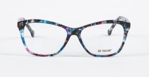 Lunettes, verres de contact : quel type de lentille est fait pour moi?