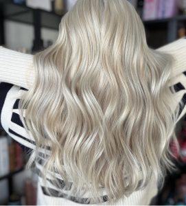 Cheveux blonds