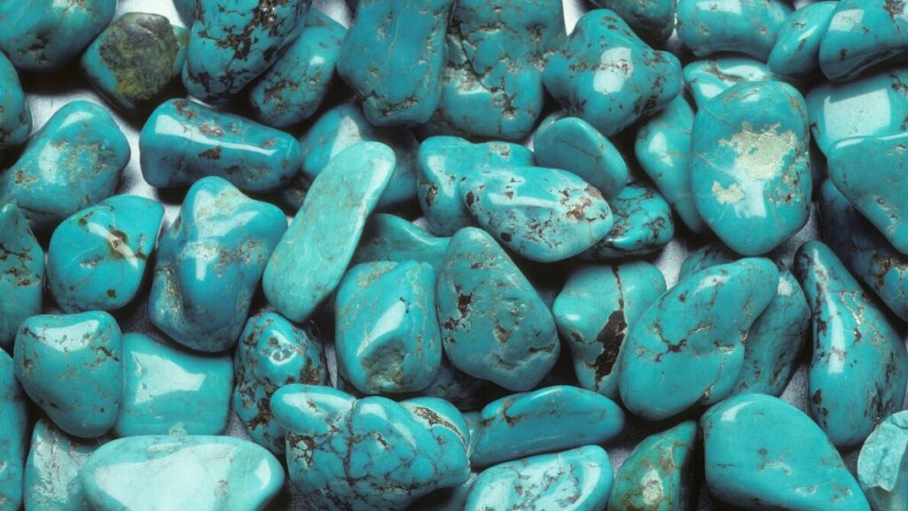 Pierre Turquoise
